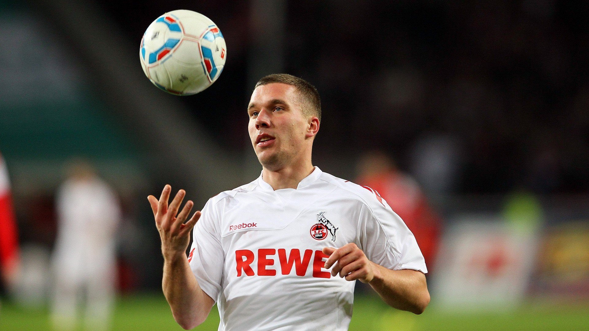 中国足球俱乐部青训营课程体系升级，中国足球青训补偿及培训费