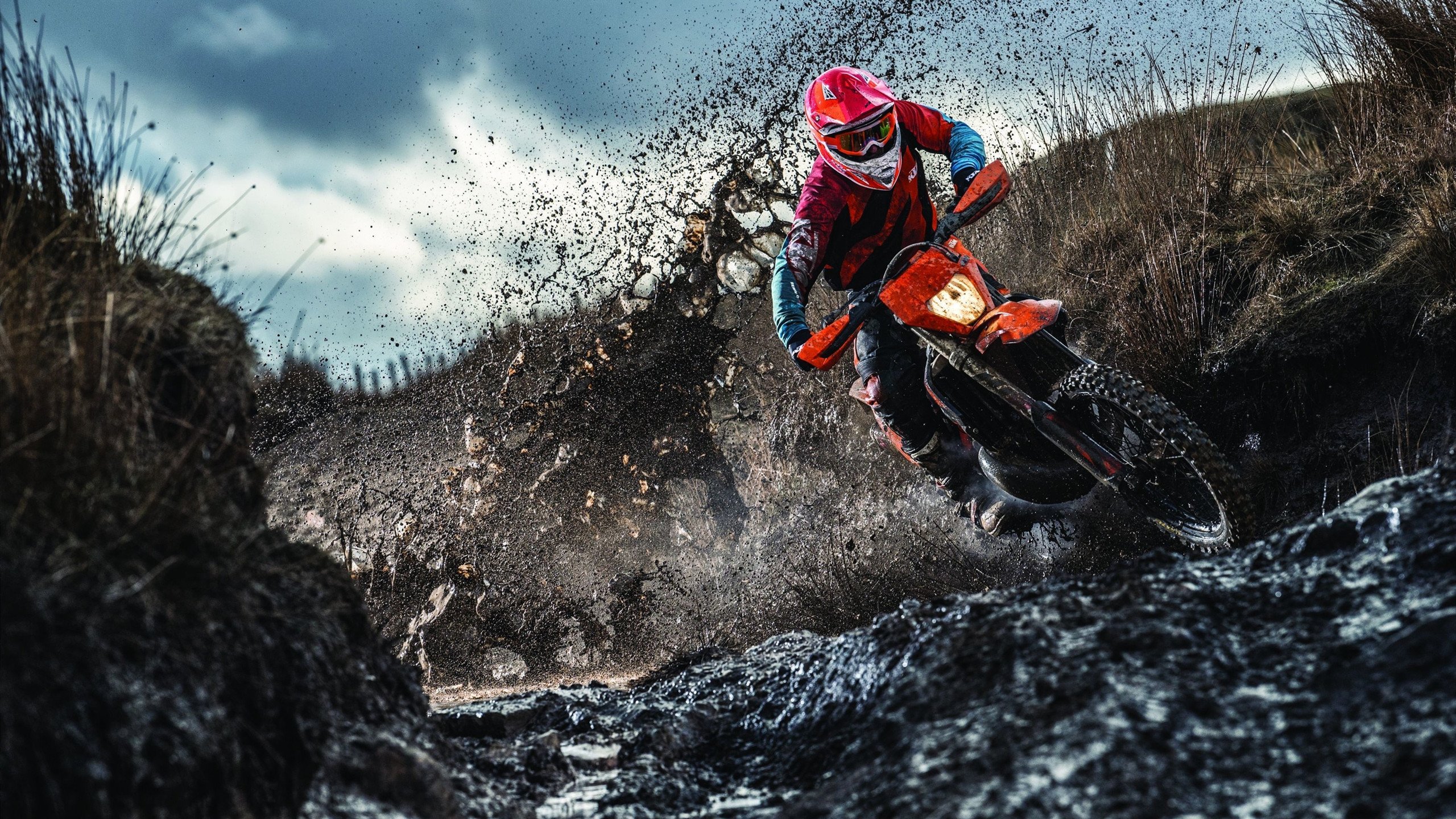 霍特·巴雷特：凭借精准的踢球和远射威胁，成为全黑队的杀手锏